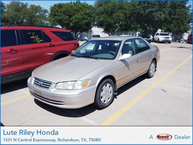 2000 Toyota Camry