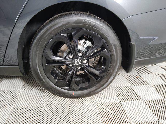 Photo of 2025 Meteorite Gray Metallic Honda Accord
