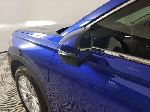 Photo of 2024 Blue Honda CR-V