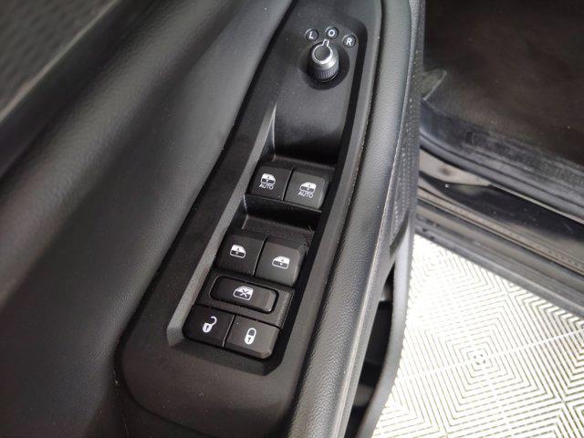 Photo of 2023 Diamond Black Crystal Pearlcoat Jeep Grand Cherokee
