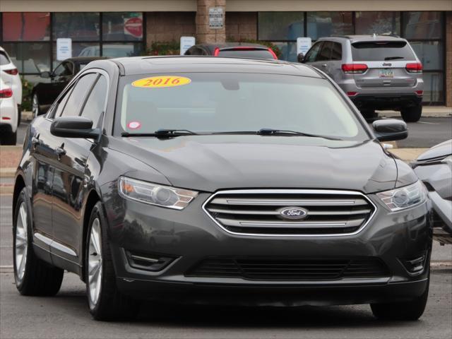 2016 Ford Taurus