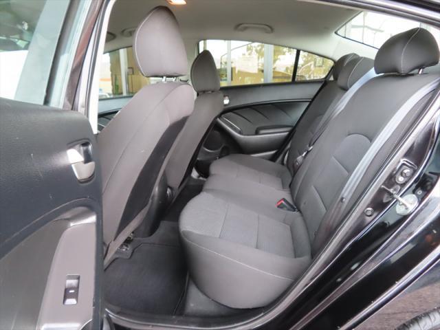 Photo of 2018 Aurora Black Kia Forte