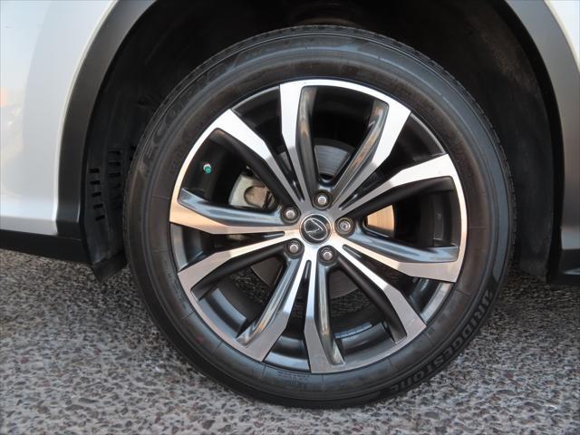 Photo of 2019 Silver Lexus RX 350