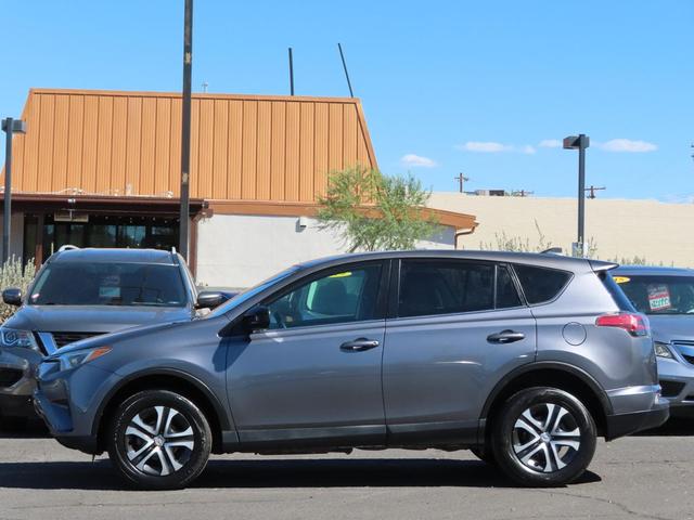 Photo of 2017 Magnetic Gray Metallic Toyota RAV4