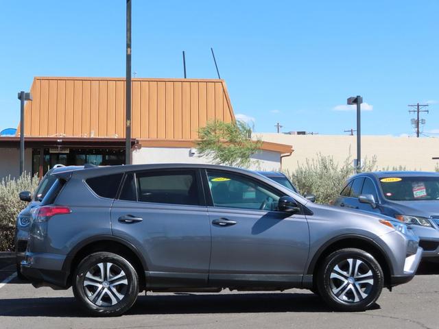 Photo of 2017 Magnetic Gray Metallic Toyota RAV4