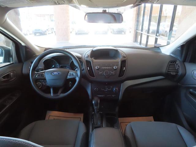 Photo of 2019 Oxford White Ford Escape