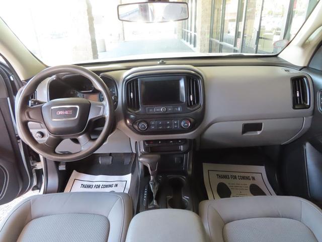 Photo of 2019 Summit White GMC Canyon