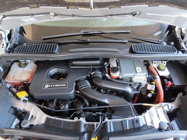 Photo of 2016 Ingot Silver Ford C-Max Hybrid
