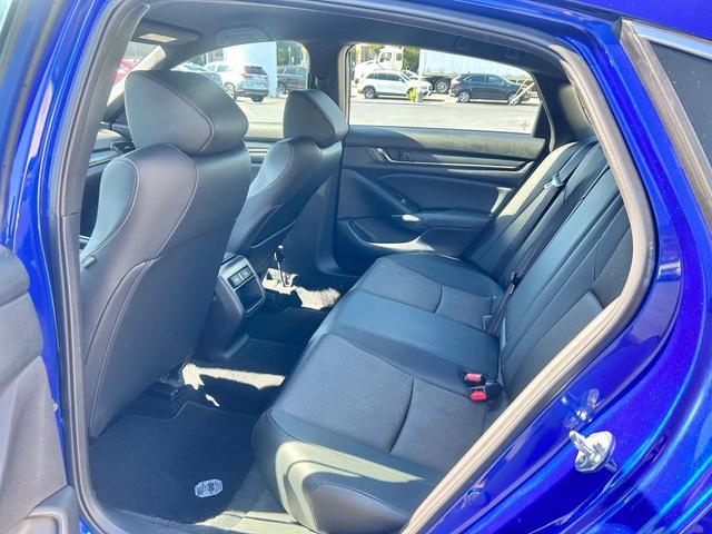 Photo of 2022 Still Night Pearl Honda Accord