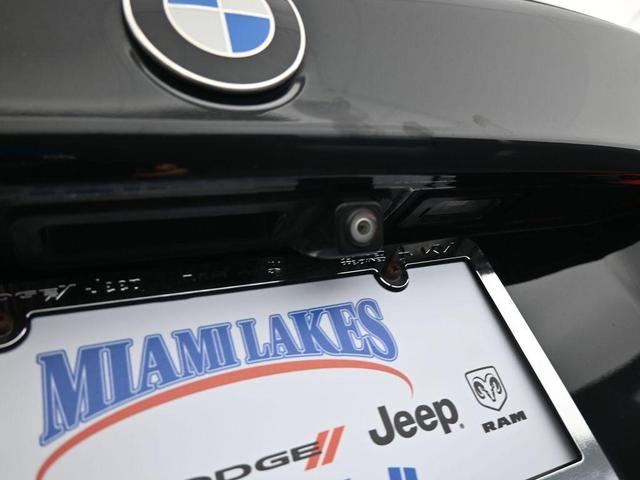 Photo of 2019 Black Sapphire Metallic BMW 540