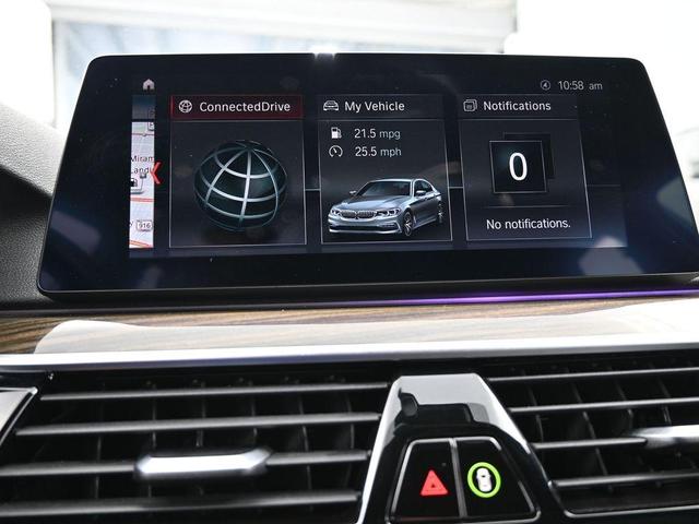 Photo of 2019 Black Sapphire Metallic BMW 540