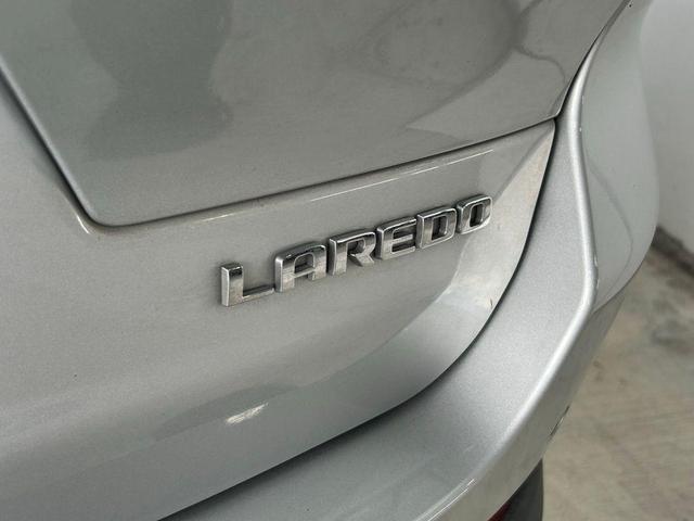 Photo of 2023 Silver Zynith Jeep Grand Cherokee L