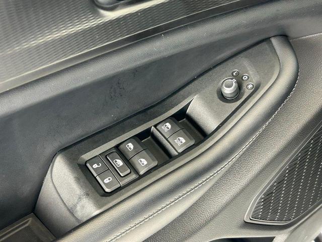Photo of 2023 Silver Zynith Jeep Grand Cherokee L