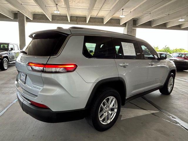 Photo of 2023 Silver Zynith Jeep Grand Cherokee L
