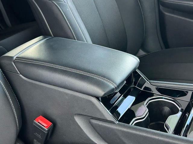 Photo of 2023 Silver Zynith Jeep Grand Cherokee L