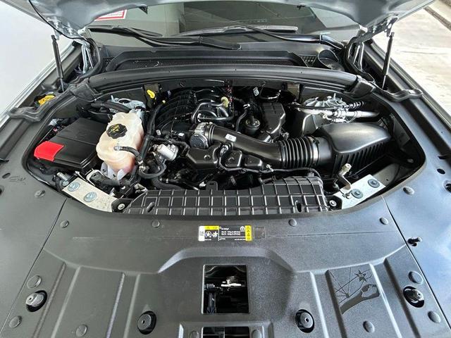 Photo of 2023 Silver Zynith Jeep Grand Cherokee L