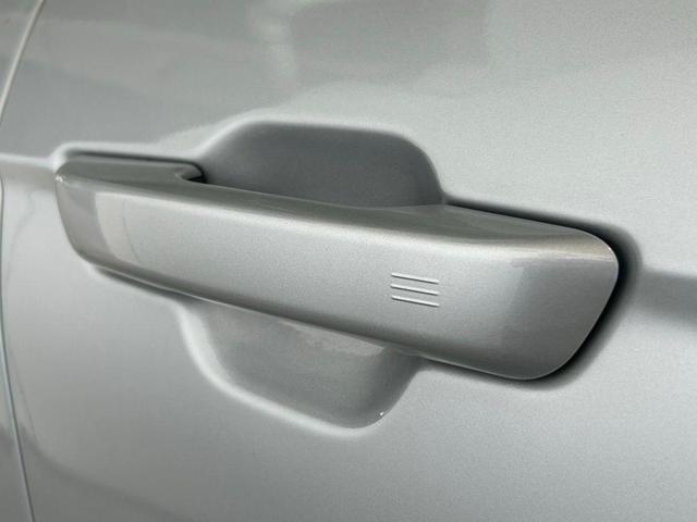 Photo of 2023 Silver Zynith Jeep Grand Cherokee L