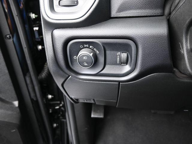 Photo of 2025 Diamond Black RAM 2500
