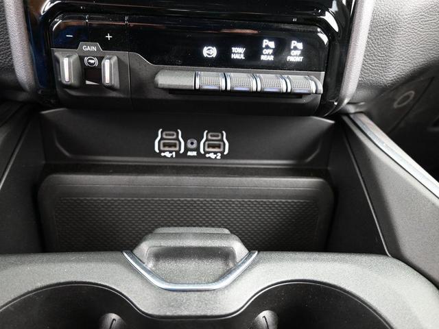 Photo of 2025 Diamond Black RAM 2500