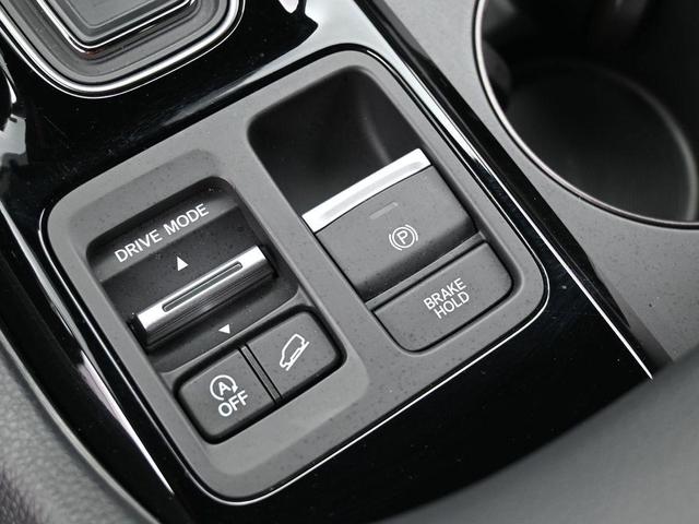 Photo of 2025 Blue Honda Pilot