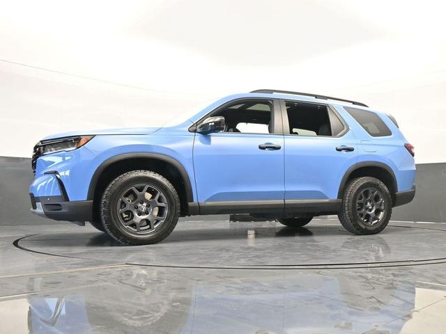 Photo of 2025 Blue Honda Pilot