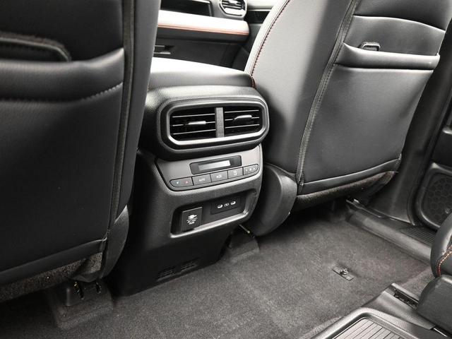 Photo of 2025 Blue Honda Pilot