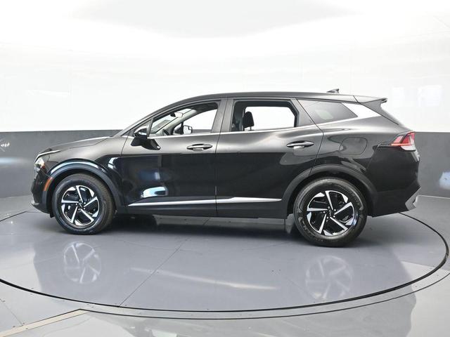 Photo of 2023 Fusion Orange Kia Sportage Hybrid