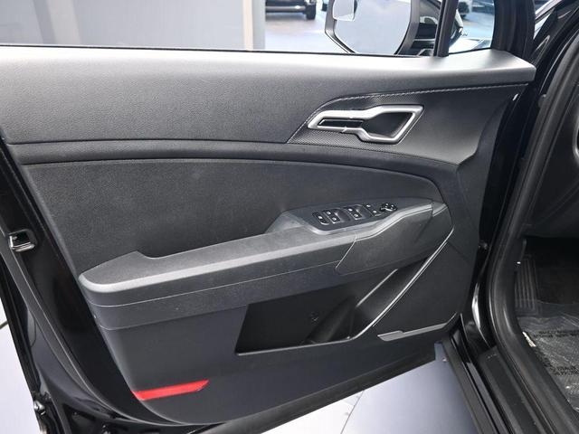Photo of 2023 Fusion Orange Kia Sportage Hybrid