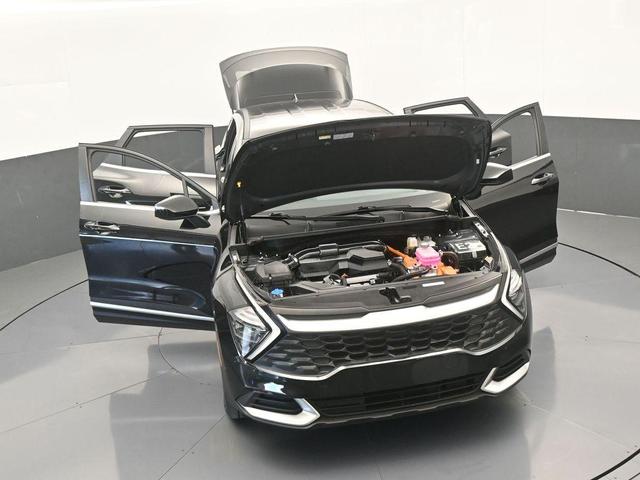 Photo of 2023 Fusion Orange Kia Sportage Hybrid
