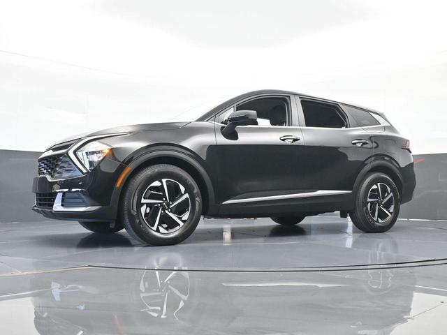 Photo of 2023 Fusion Orange Kia Sportage Hybrid