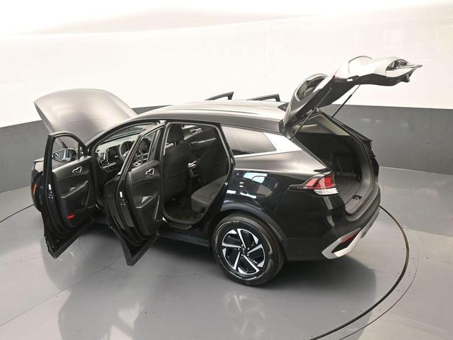 Photo of 2023 Fusion Orange Kia Sportage Hybrid