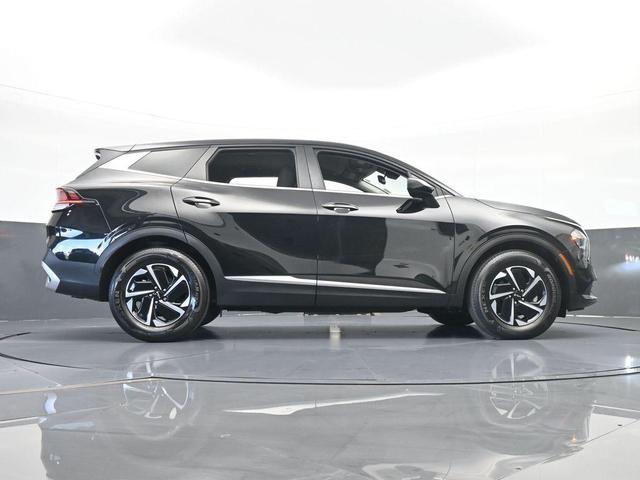 Photo of 2023 Fusion Orange Kia Sportage Hybrid