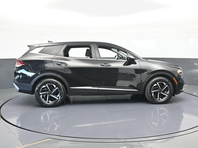 Photo of 2023 Fusion Orange Kia Sportage Hybrid
