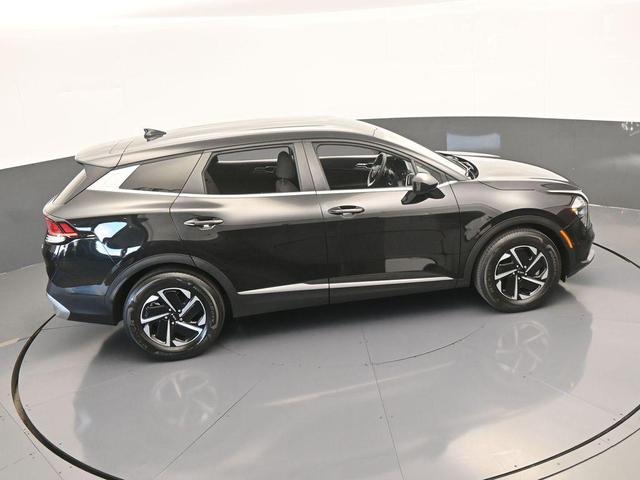 Photo of 2023 Fusion Orange Kia Sportage Hybrid