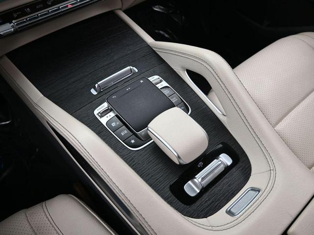 Photo of 2020 Brilliant Blue Metallic Mercedes-Benz GLS 450