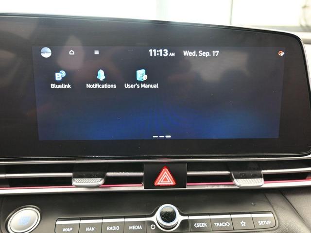 Photo of 2024 White Hyundai ELANTRA