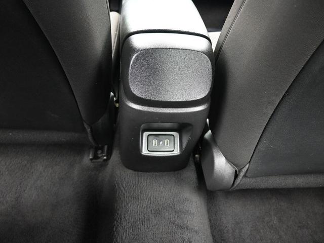 Photo of 2024 White Hyundai ELANTRA