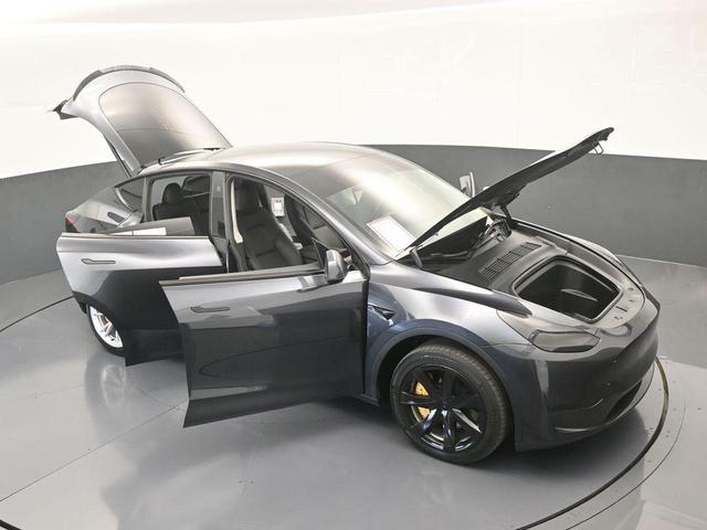 Photo of 2024 Gray Tesla Model Y