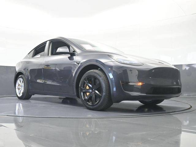 Photo of 2024 Gray Tesla Model Y