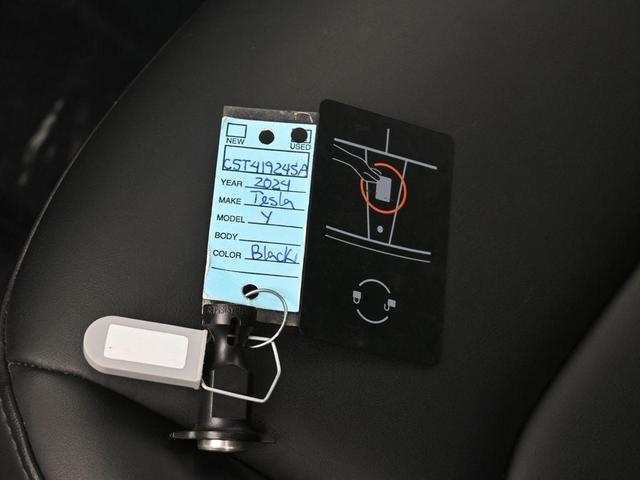 Photo of 2024 Gray Tesla Model Y