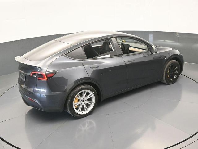 Photo of 2024 Gray Tesla Model Y