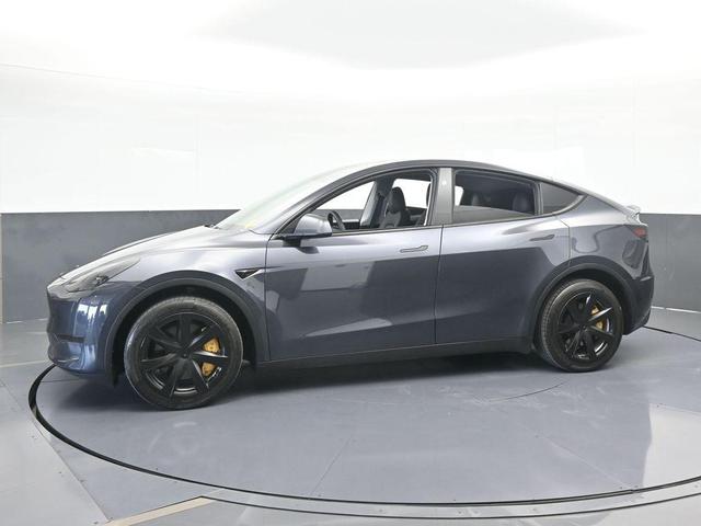 Photo of 2024 Gray Tesla Model Y