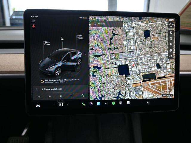 Photo of 2024 Gray Tesla Model Y