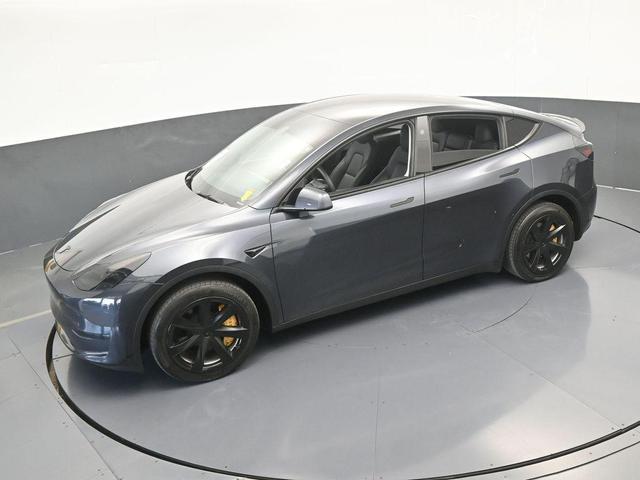 Photo of 2024 Gray Tesla Model Y