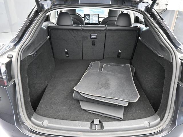 Photo of 2024 Gray Tesla Model Y