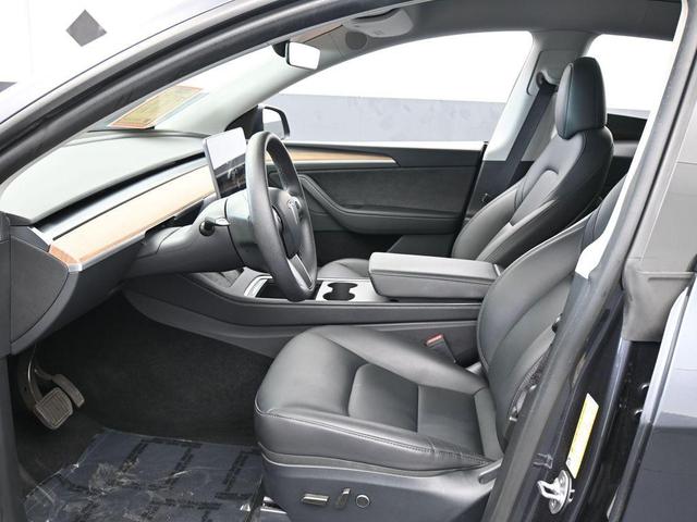 Photo of 2024 Gray Tesla Model Y