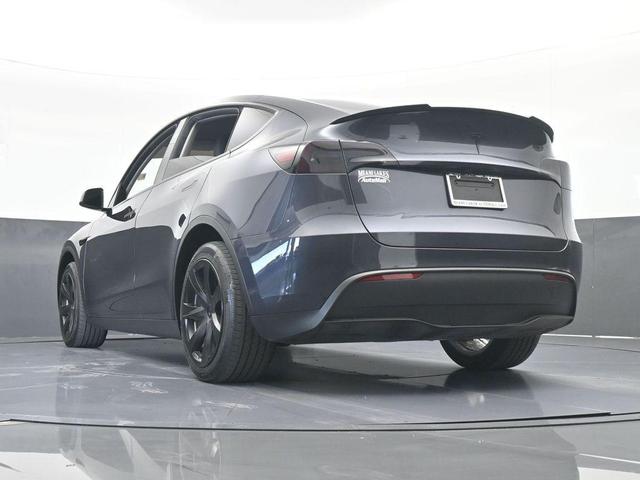Photo of 2024 Gray Tesla Model Y
