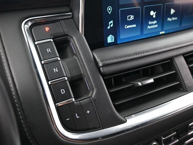 Photo of 2023 Summit White Chevrolet Tahoe