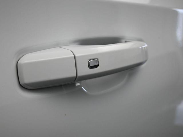 Photo of 2023 Summit White Chevrolet Tahoe