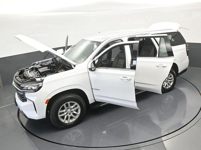 Photo of 2023 Summit White Chevrolet Tahoe